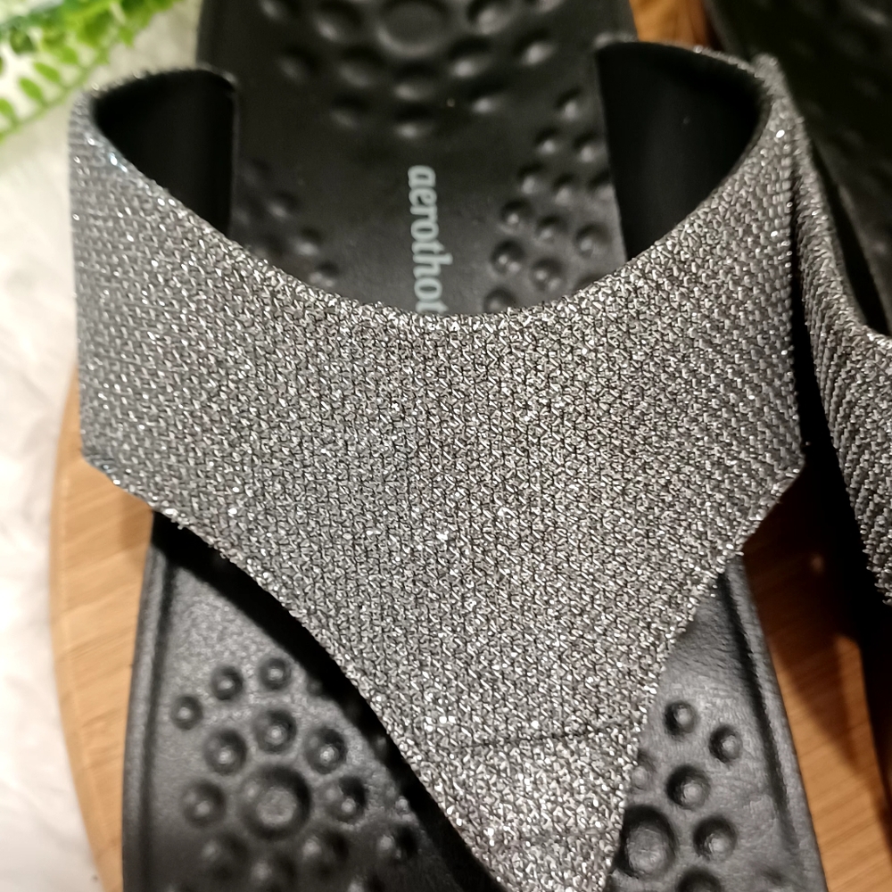 Aerothotic Womensilver Glitter Metalluc Flip Flop Platform Thong Sandals Sz 8.5 - Picture 12 of 12